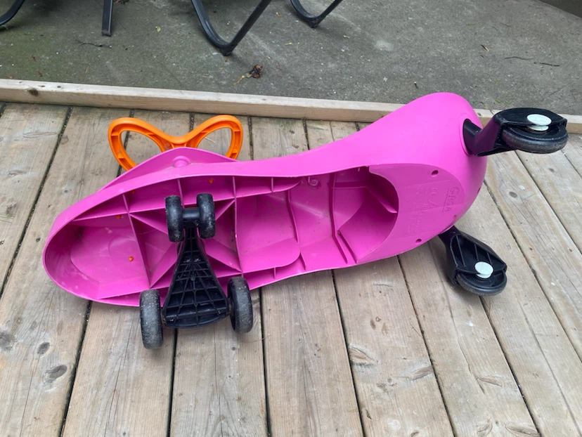 Plasma Car Ride-On _children_toy - photo 2