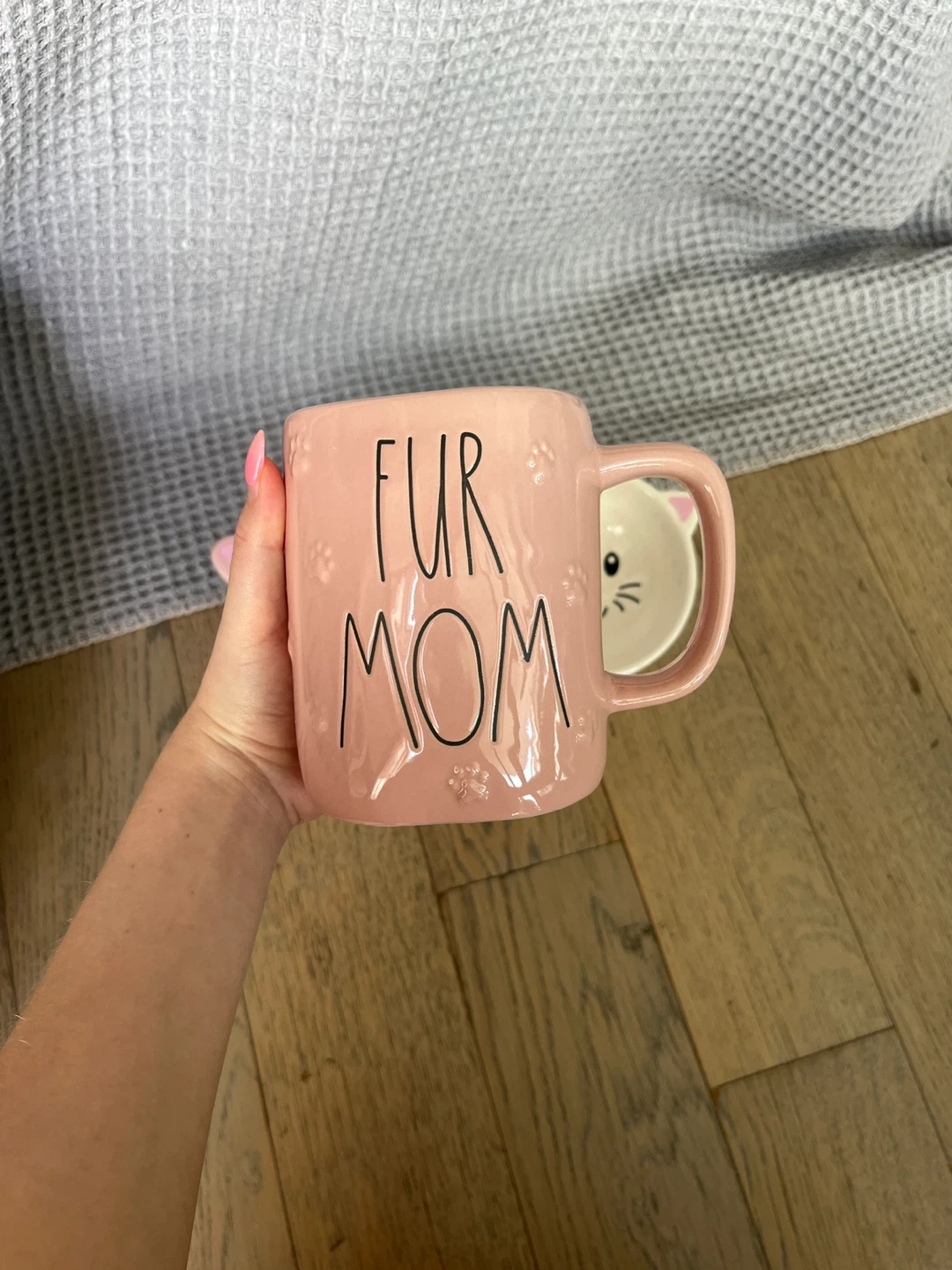 Pet Carrier, Bed, Two Ceramic Bowls and Fur Mom Mug - photo 4