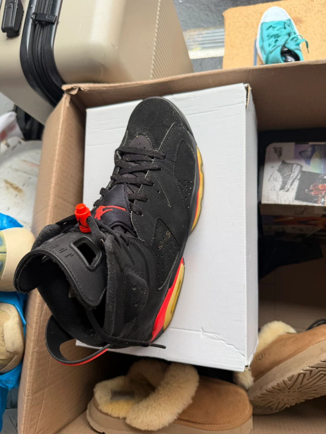 Air Jordan 6 Infrared Sneakers