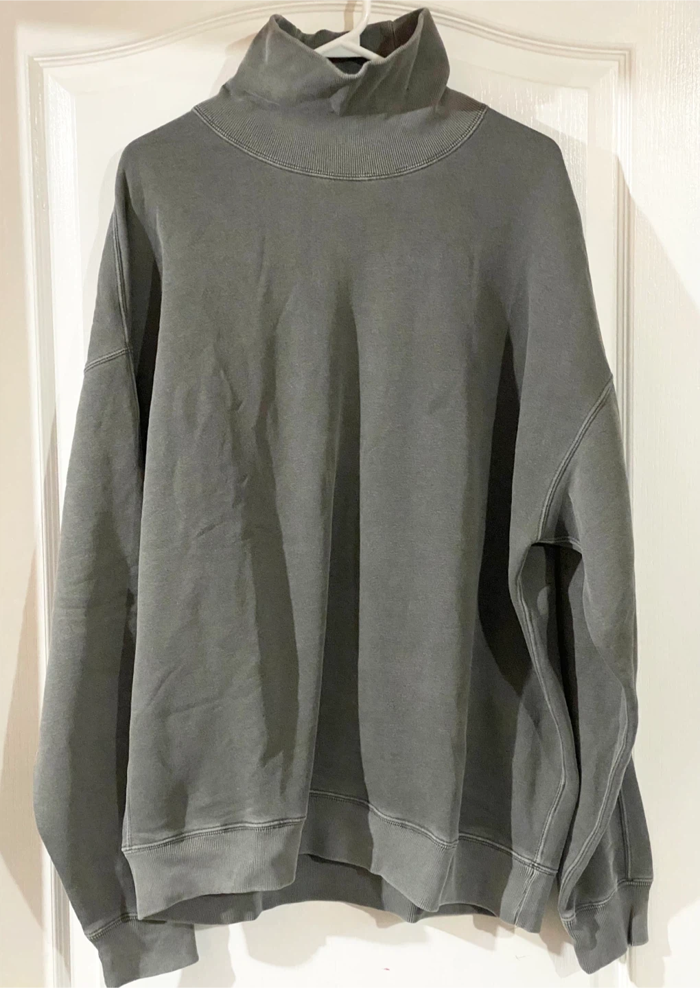 Abercrombie & Fitch Grey Mock Neck Sweater Size L