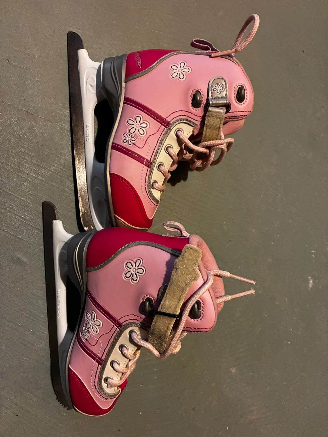 CCM Girls Ice Skates Pink Size 13J