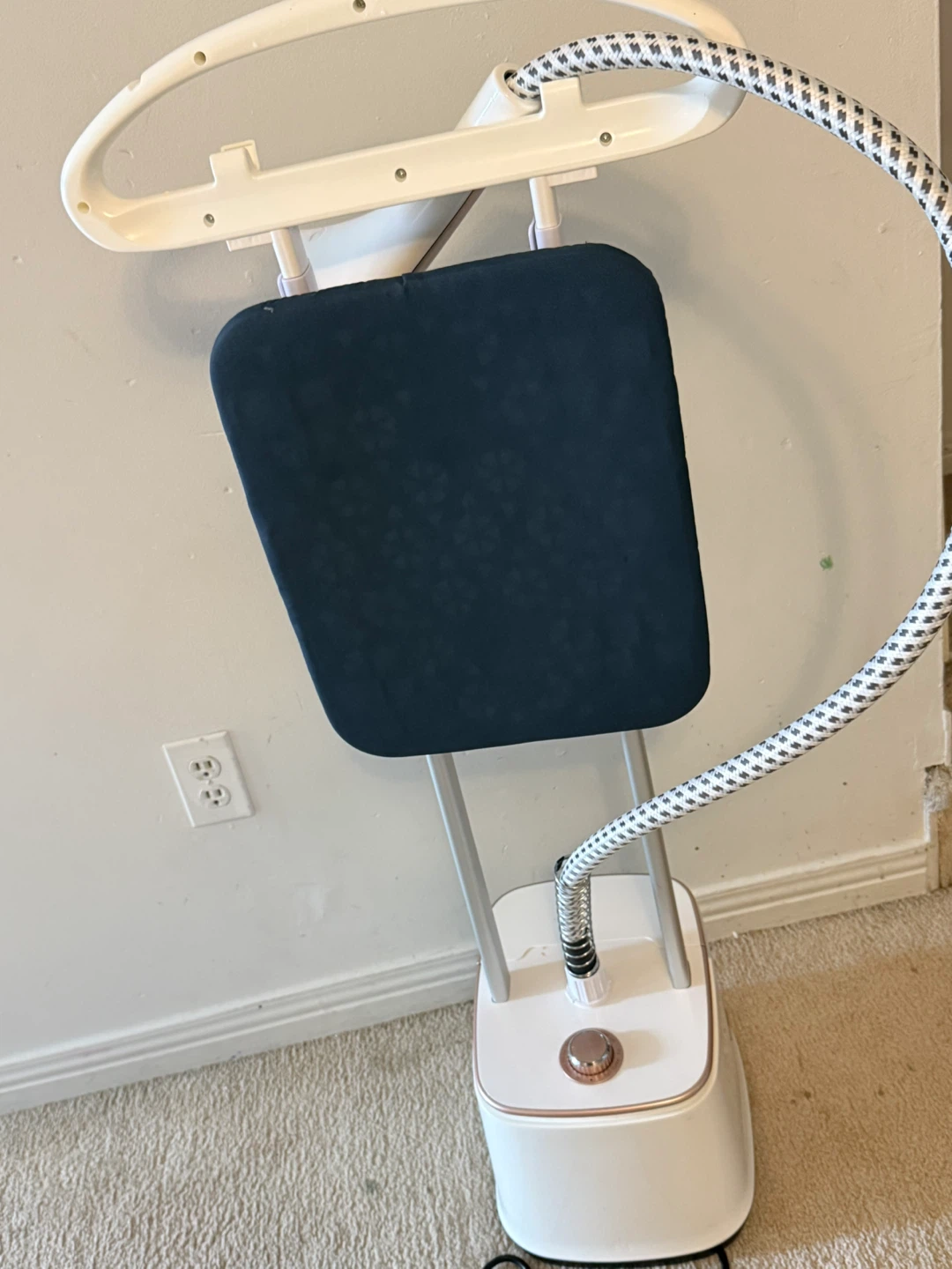 Standing Garment Steamer 2000W, 2.3L Tank