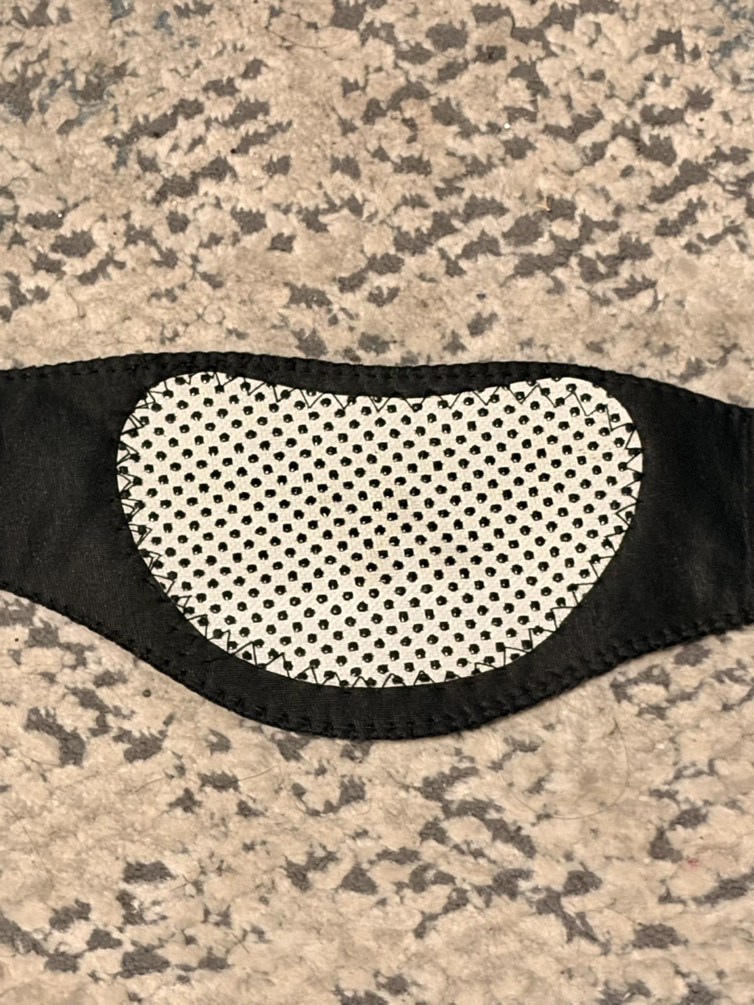 Self-Heating Neck Wrap for The Pain In The Neck - photo 2