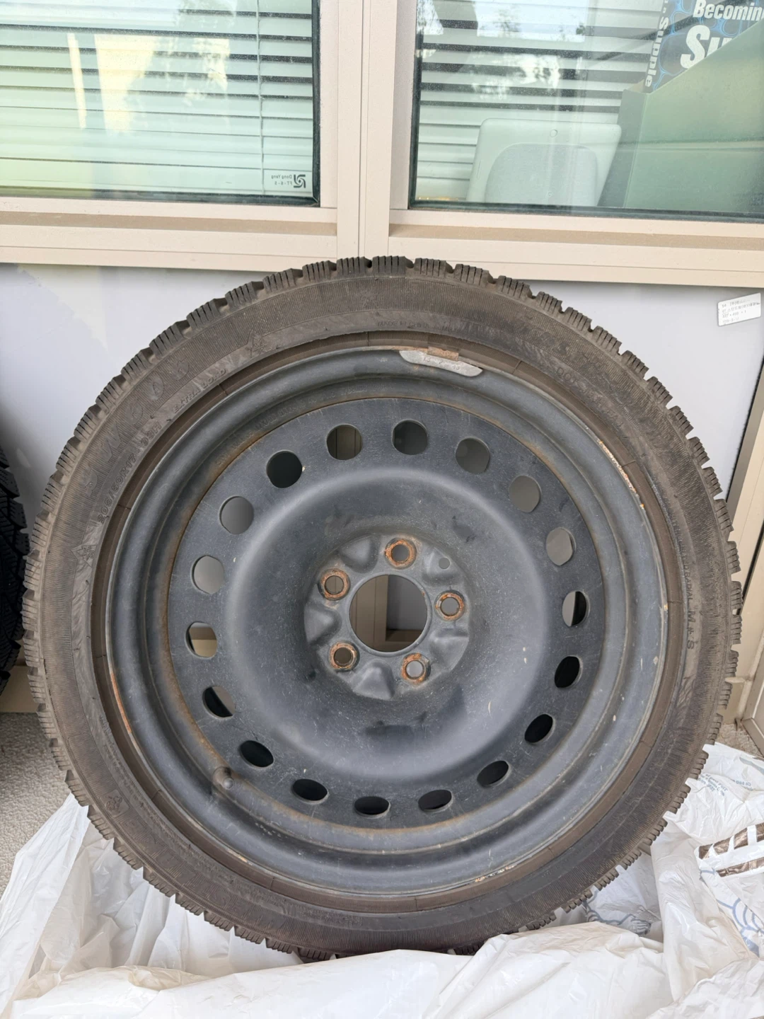 Winter Tires: Westlake SW606, with rims,5mm of Tread, year 2021 - photo 2