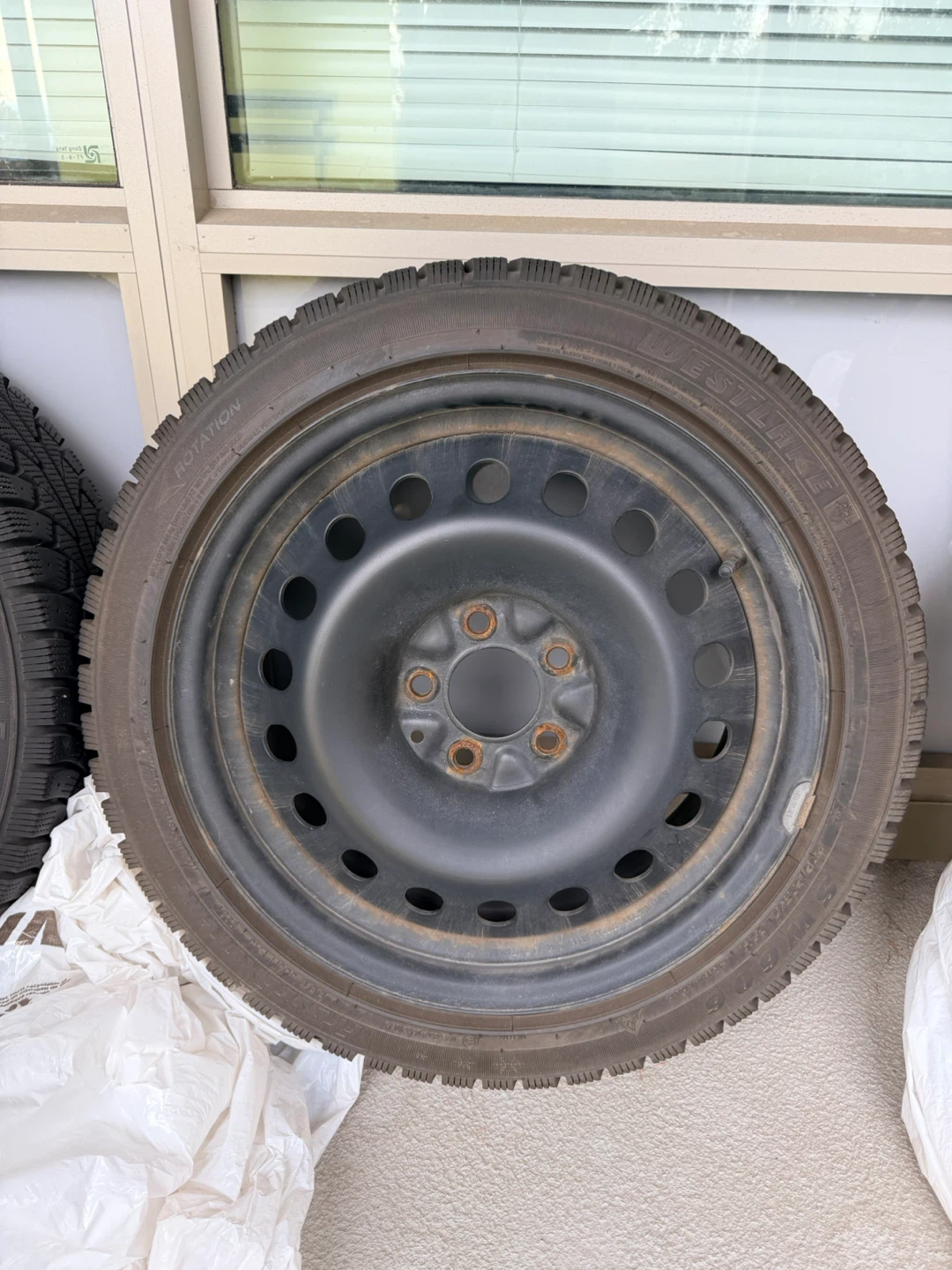 Winter Tires: Westlake SW606, with rims,5mm of Tread, year 2021 - photo 4