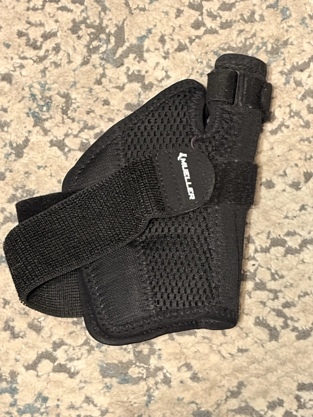 Mueller Unisex Wrist & Thumb Brace Ultimate Protection Support - photo 3