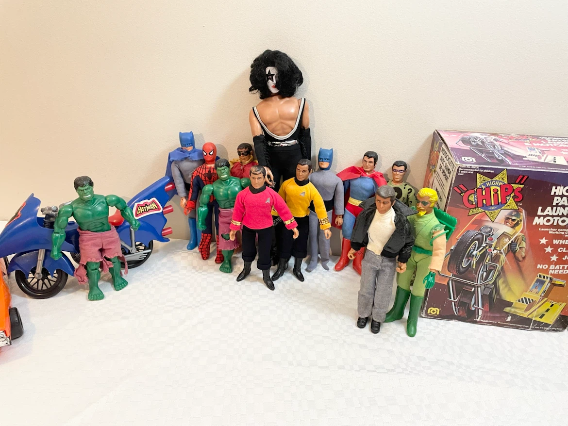 Large Collection of Vintage Mego Action Figures - photo 5