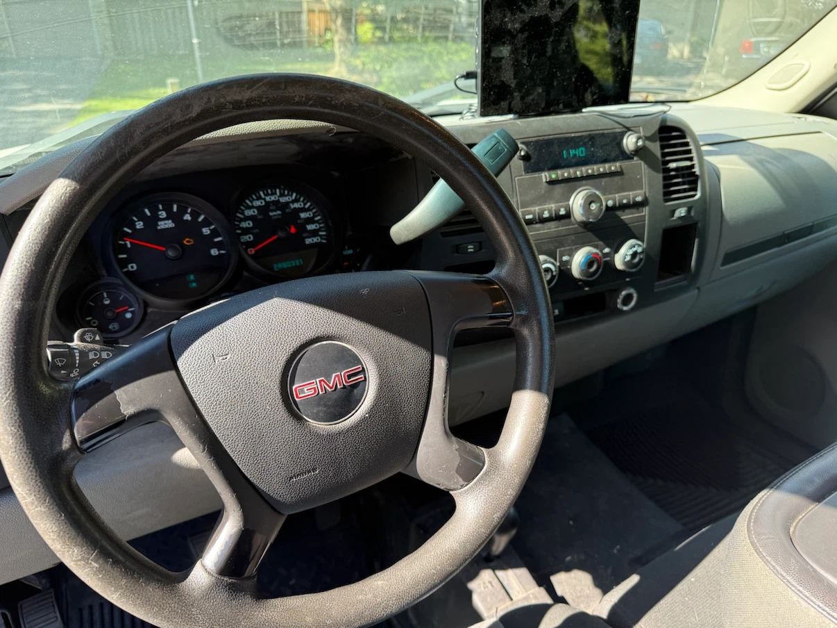2009 GMC Sierra 1500 Pickup Truck - 4x4 , 6 seater - photo 5