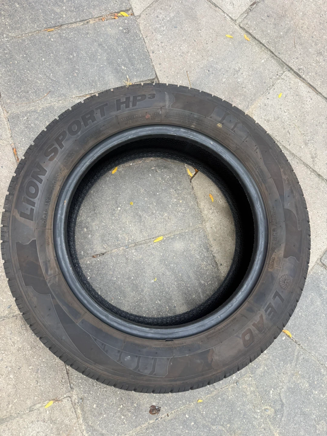 Lion Sport HP3 Tire 185/65R15
