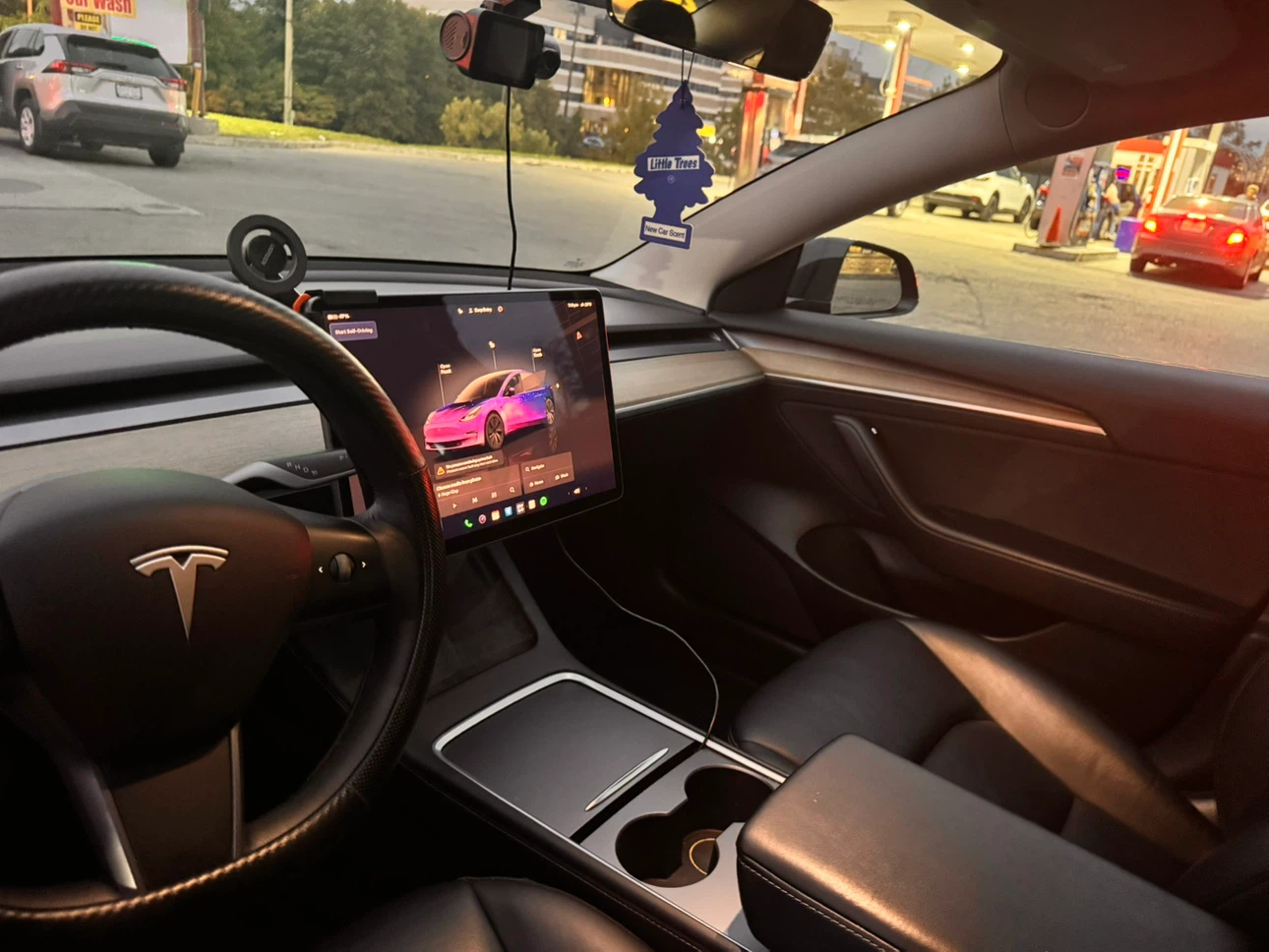 Tesla Model 3 - photo 4