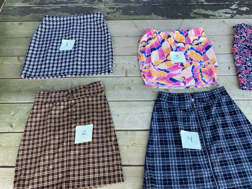 Women’s Assorted Skirts - $10 each ❤️