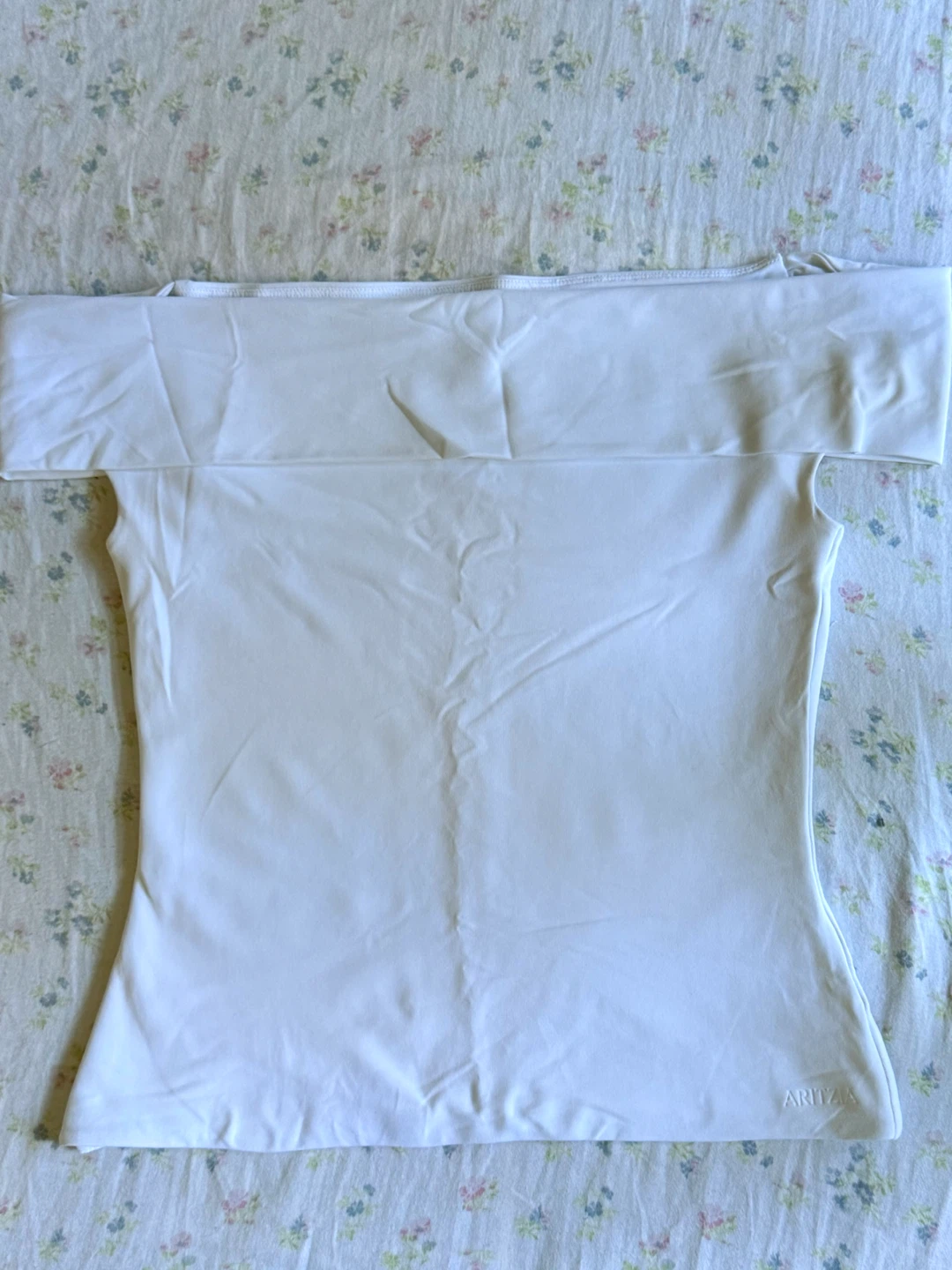 Aritiza Contour White top
