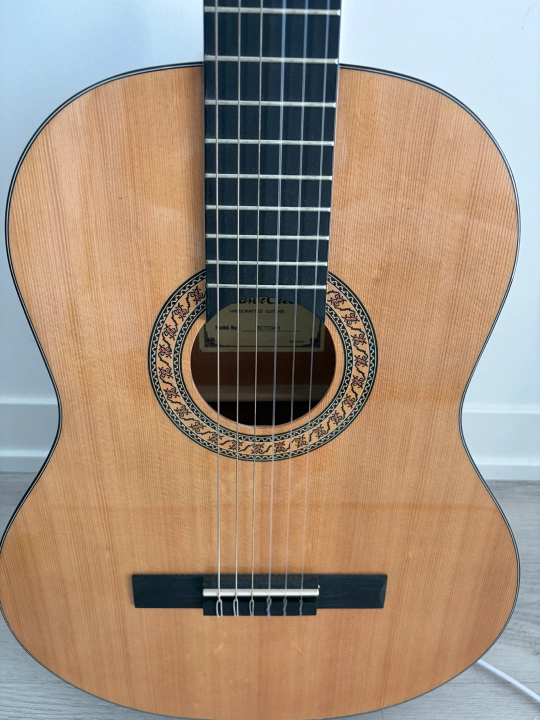 Classical guitar - photo 2