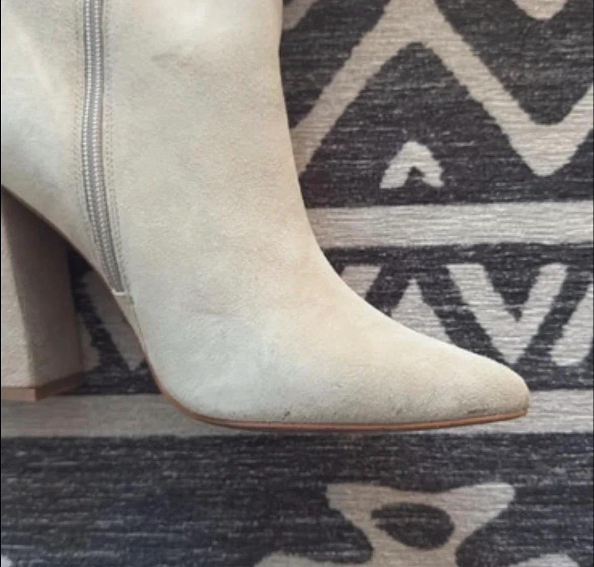 Chinese Laundry Ankle Boots - photo 4