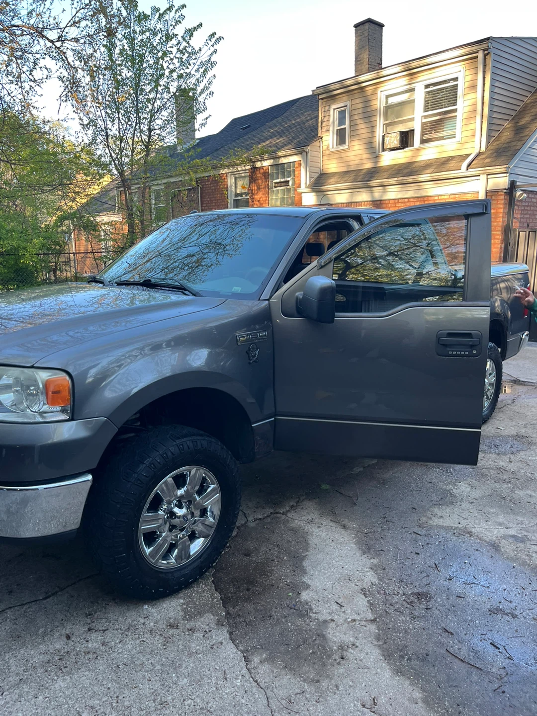 Ford F-150 Pickup Truck - photo 2