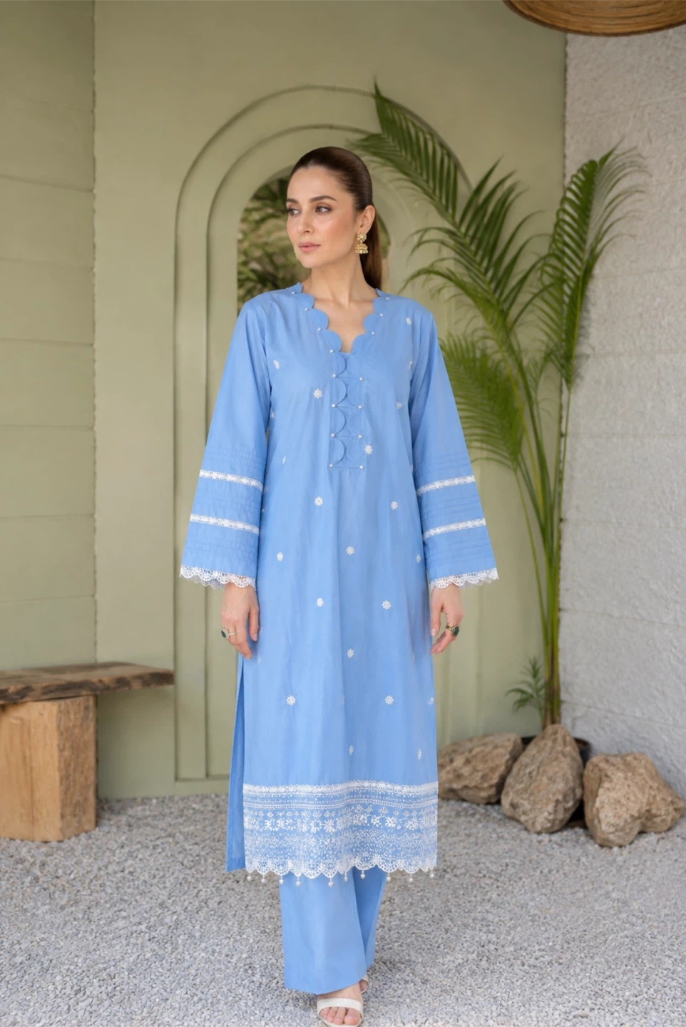 Sky-Blue Embroidered Kurti with Pants (2Pc) Lawn - photo 2