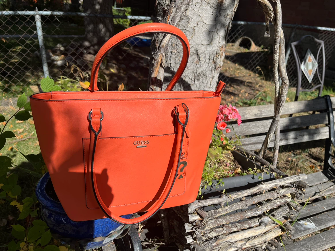 Guess Coral Orange Colour Tote, new, unused condition, Vegan - photo 2