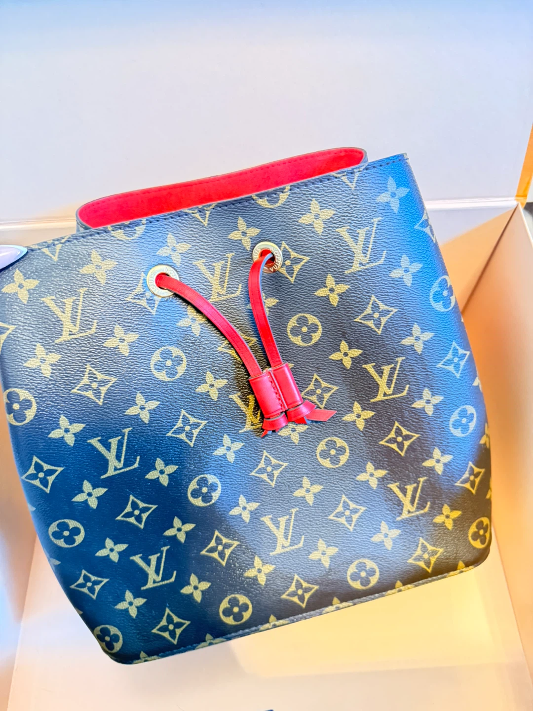 ✨ Authentic Louis Vuitton Monogram Bag ✨ - photo 3