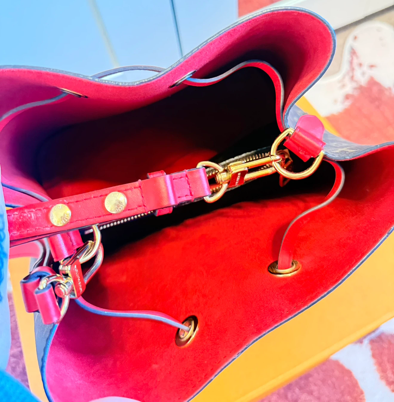 ✨ Authentic Louis Vuitton Monogram Bag ✨ - photo 5