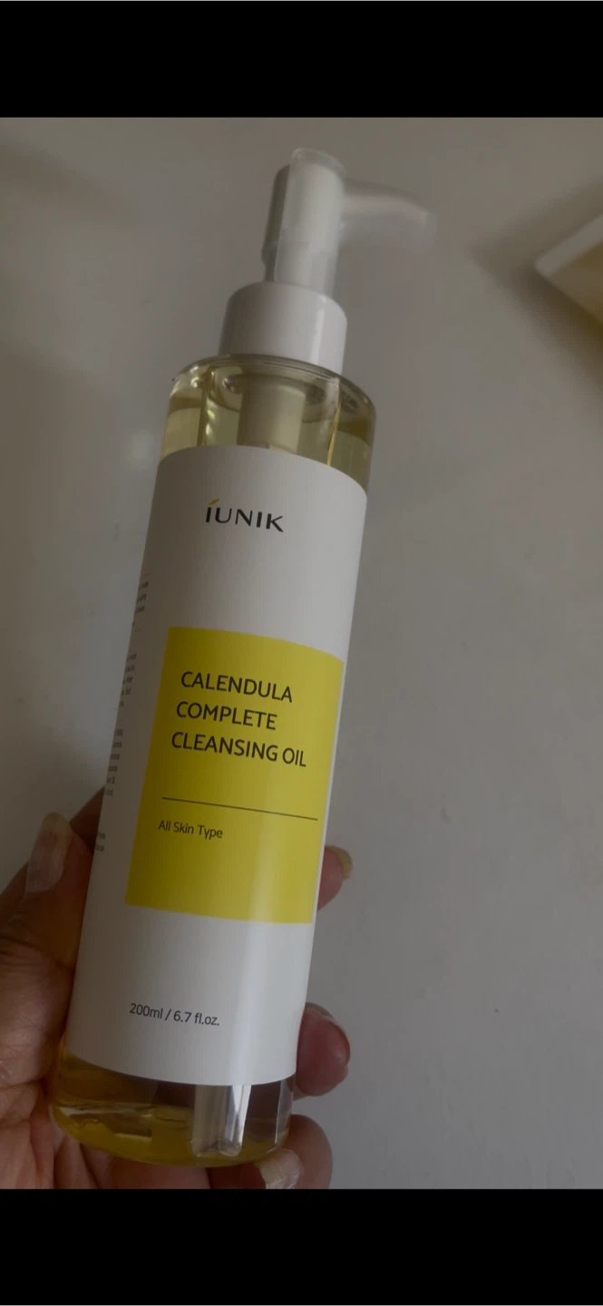 iUNIK Calendula Cleansing Oil and Foam Gel Cleanser Set - photo 2