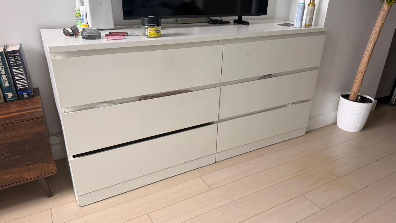 White 6-Drawer Dresser/ GRAY SOFA