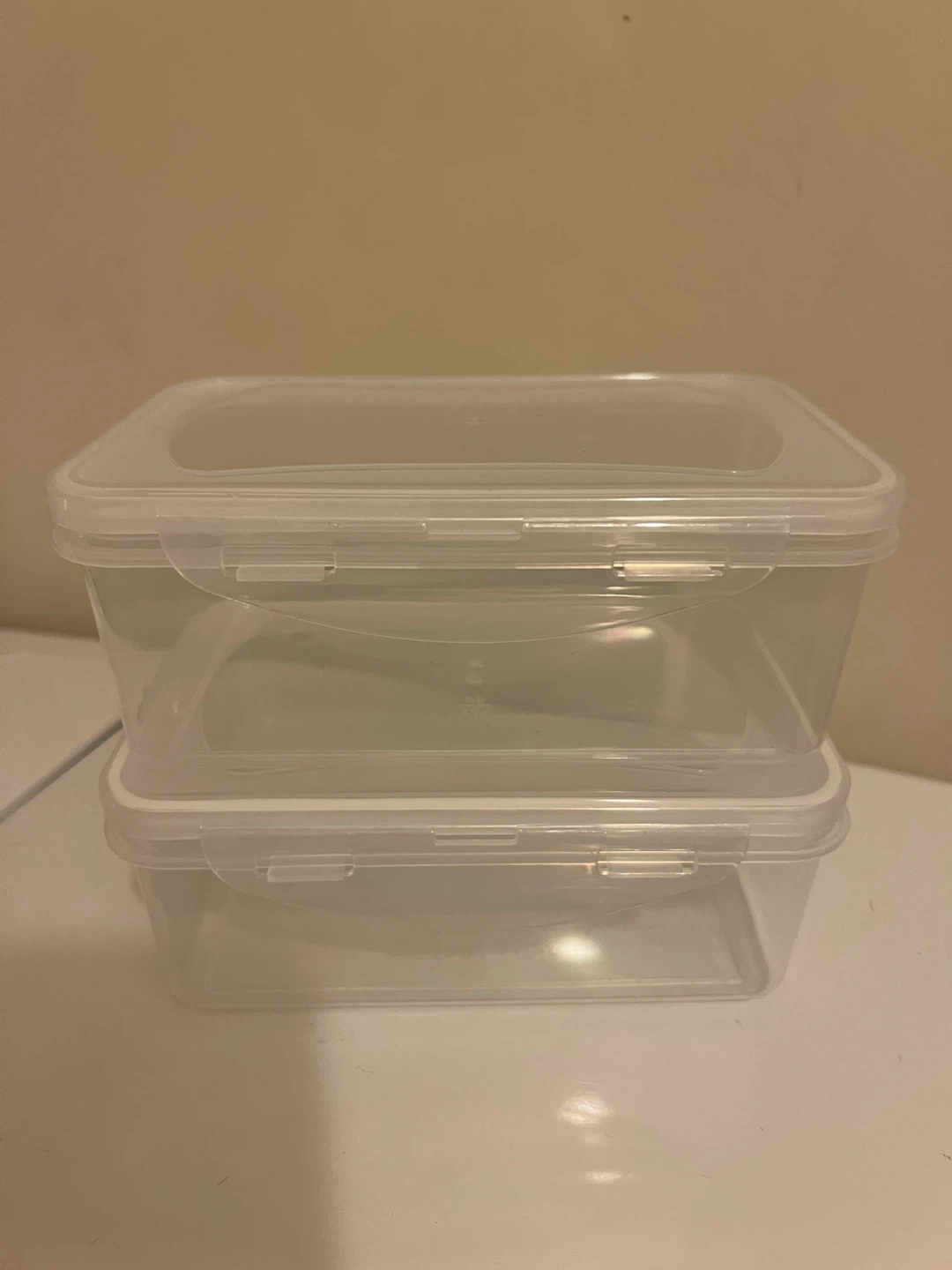 5 Plastic Food Storage Containers - photo 2
