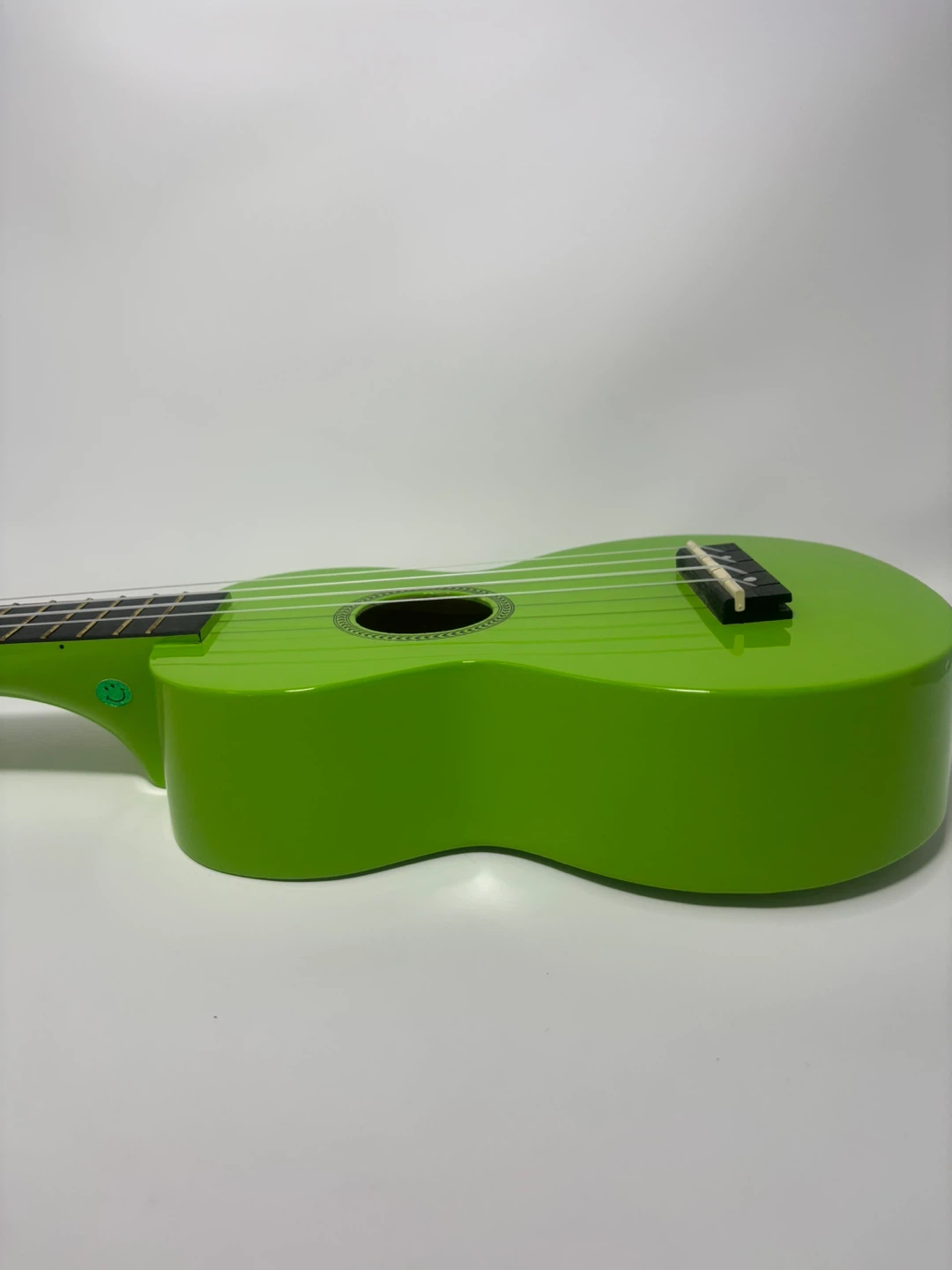 Mahalo Rainbow Series MR1 Soprano Ukulele glossy green - photo 2