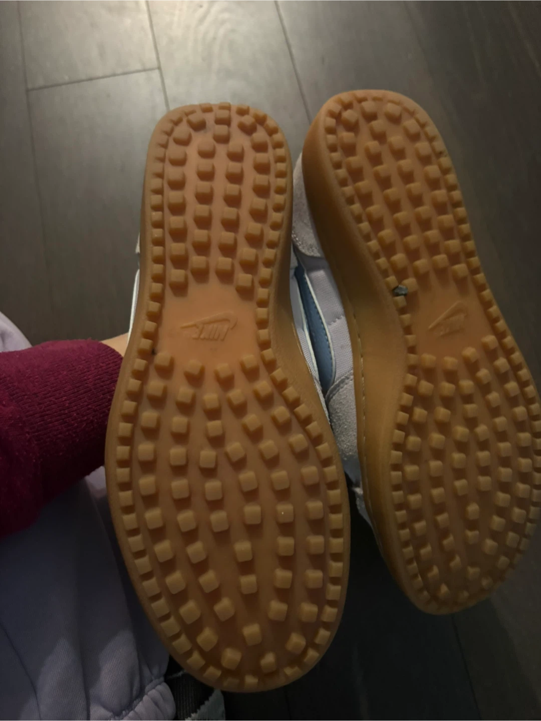 Nike Women's Casual Sneakers 8.5 - photo 2