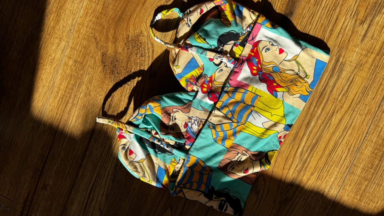 Graphic Print Crop Top