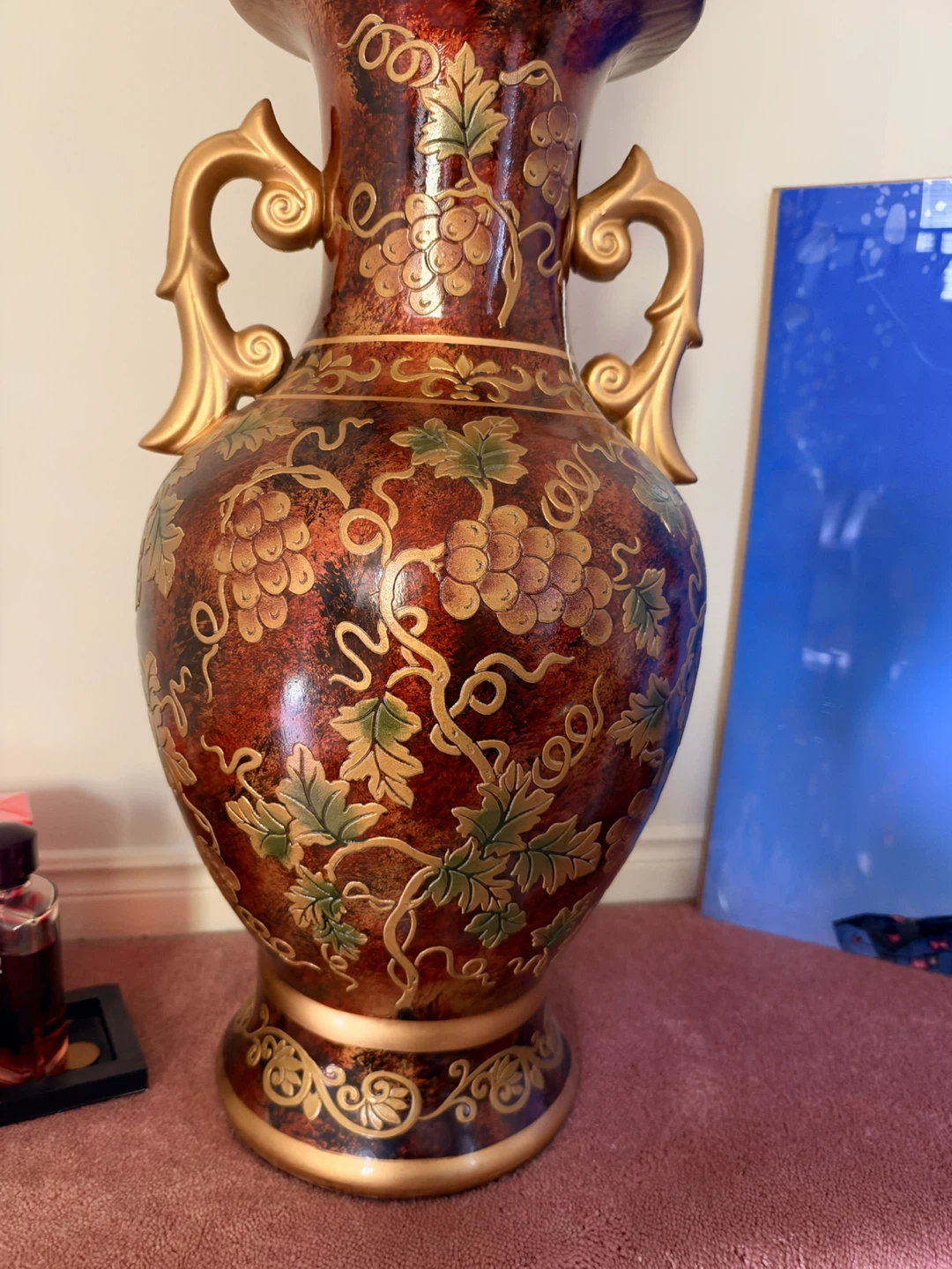 Large Decorative Vase with Grapevine Design - photo 4