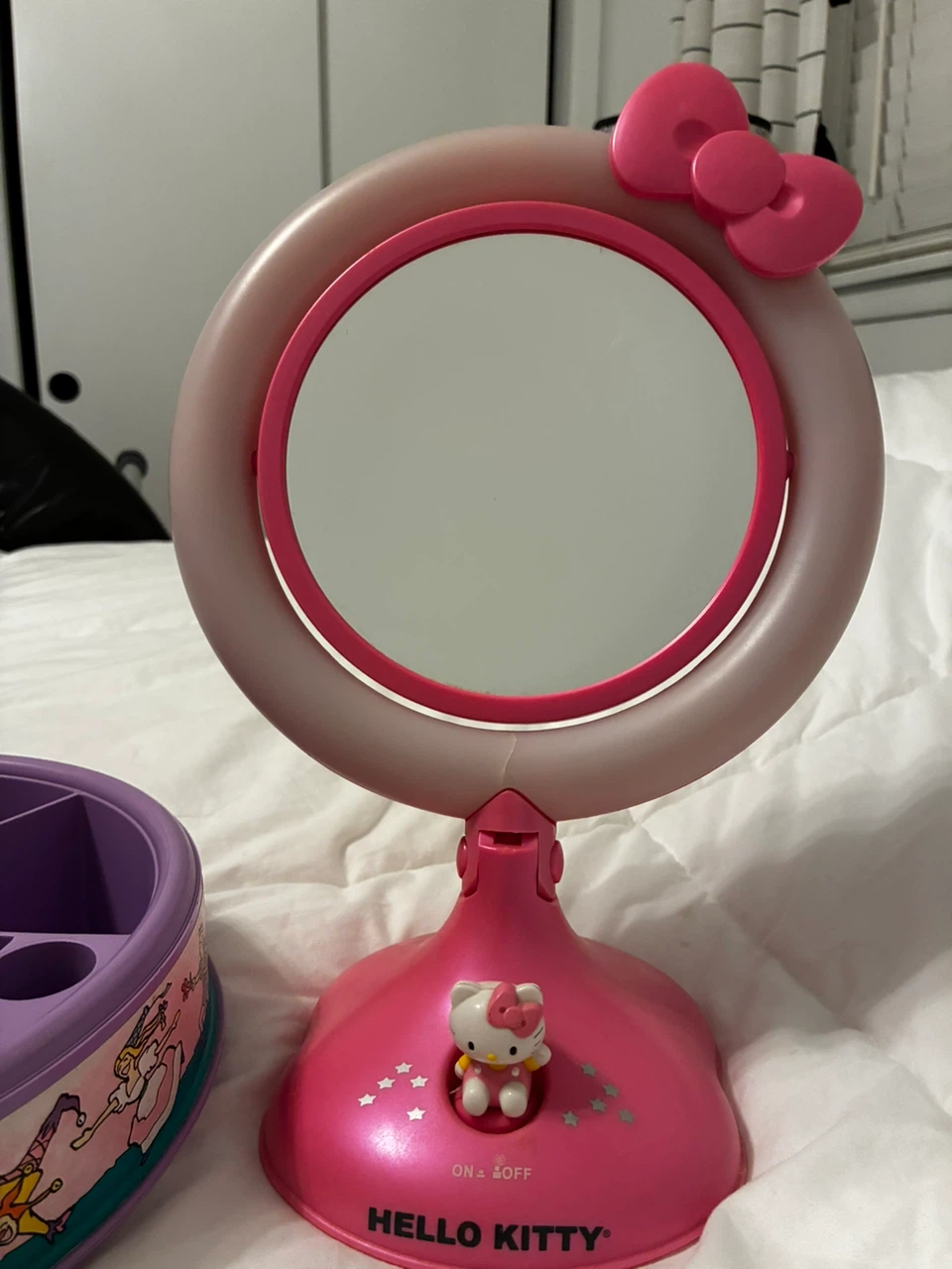Girl’s toy dresser accesories