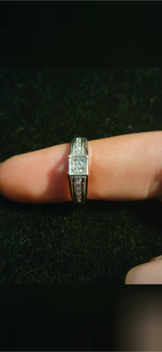 10K White Gold Diamond Engagement Ring 0.75 CWT - photo 4
