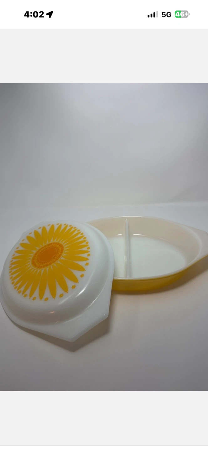 Vintage Pyrex Sunflower Divided Dish - photo 2