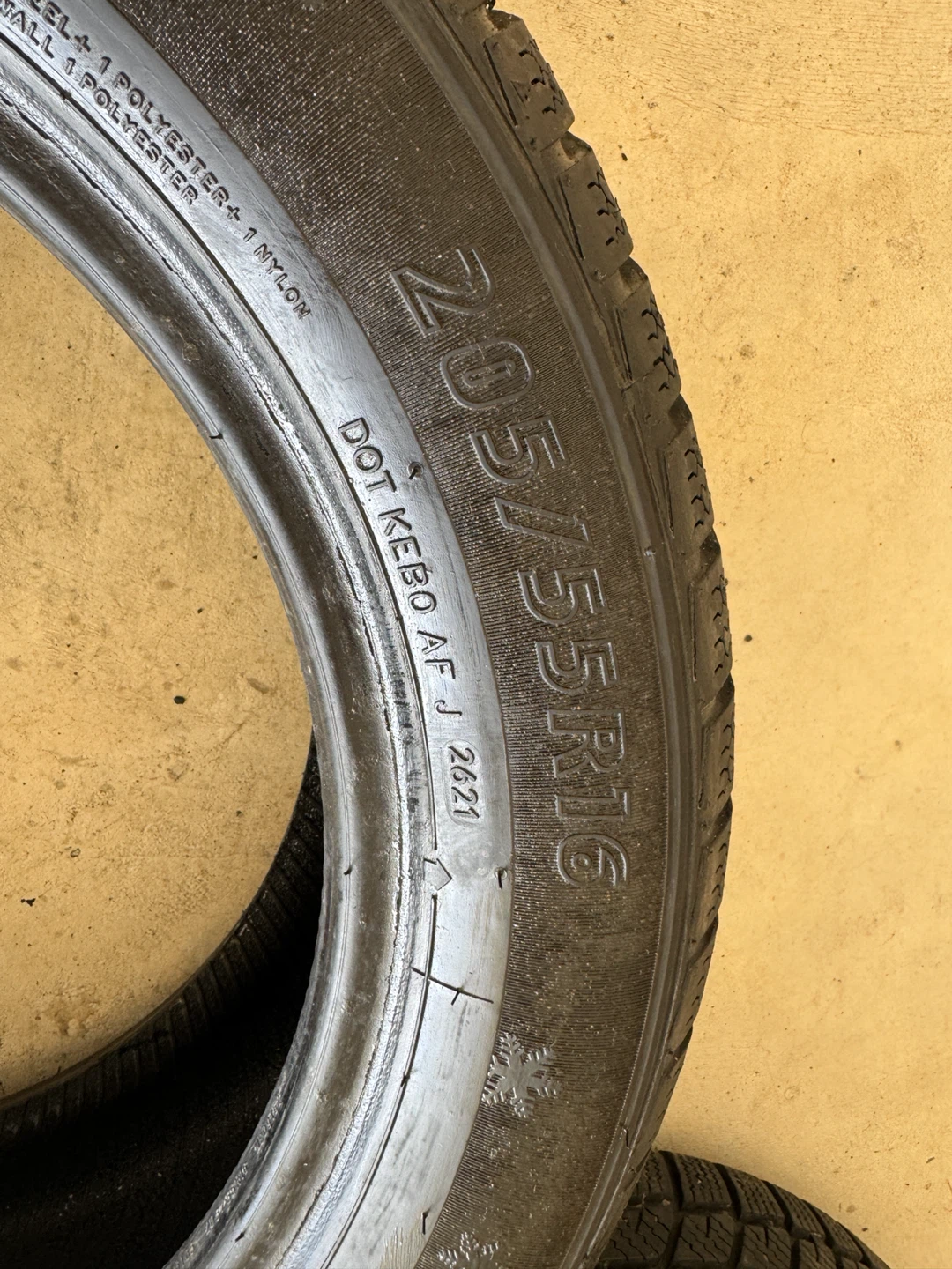 205/55R16 Dynamo Set of 4 Winter Tires -  (85%+ Tread) - photo 5