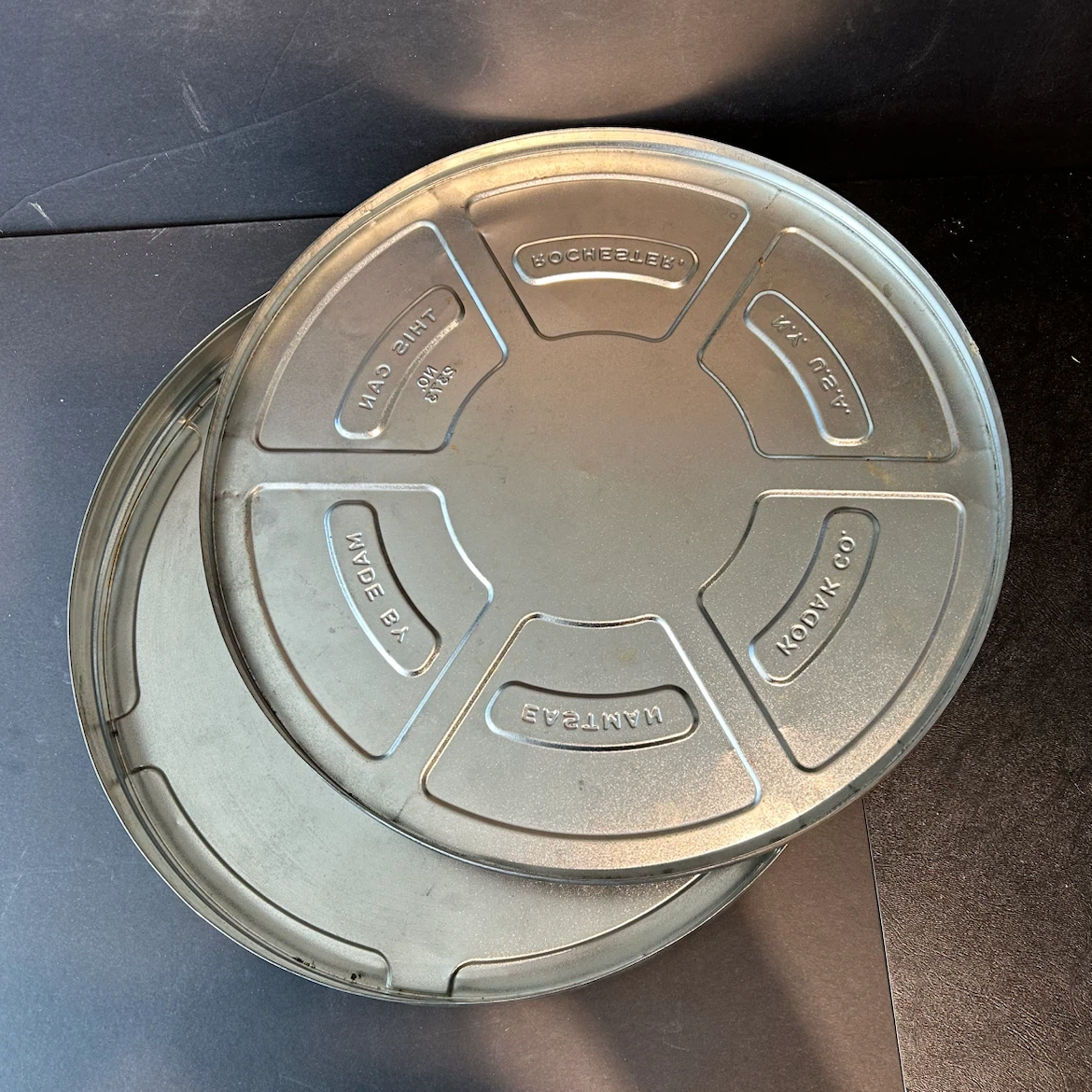 Vintage Eastman Kodak Metal Film Reel Canister - photo 4