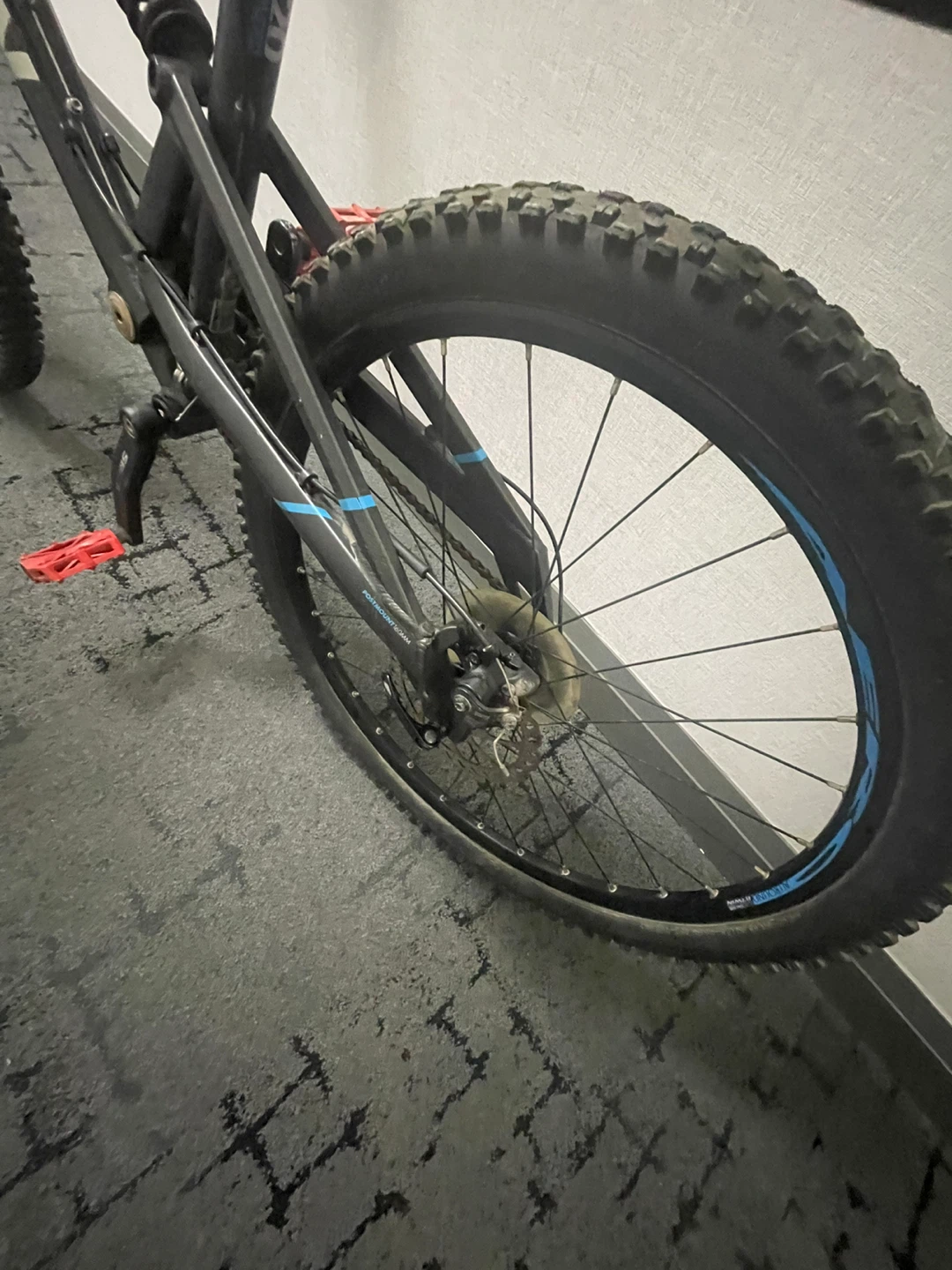 BTWIN Rockrider 500 Mountain Bike - photo 3