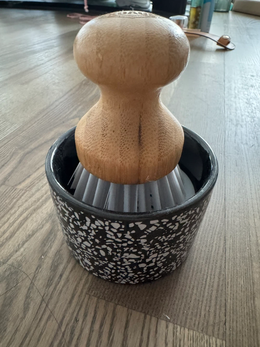 bundle Javex bamboo dish brush and container - photo 3