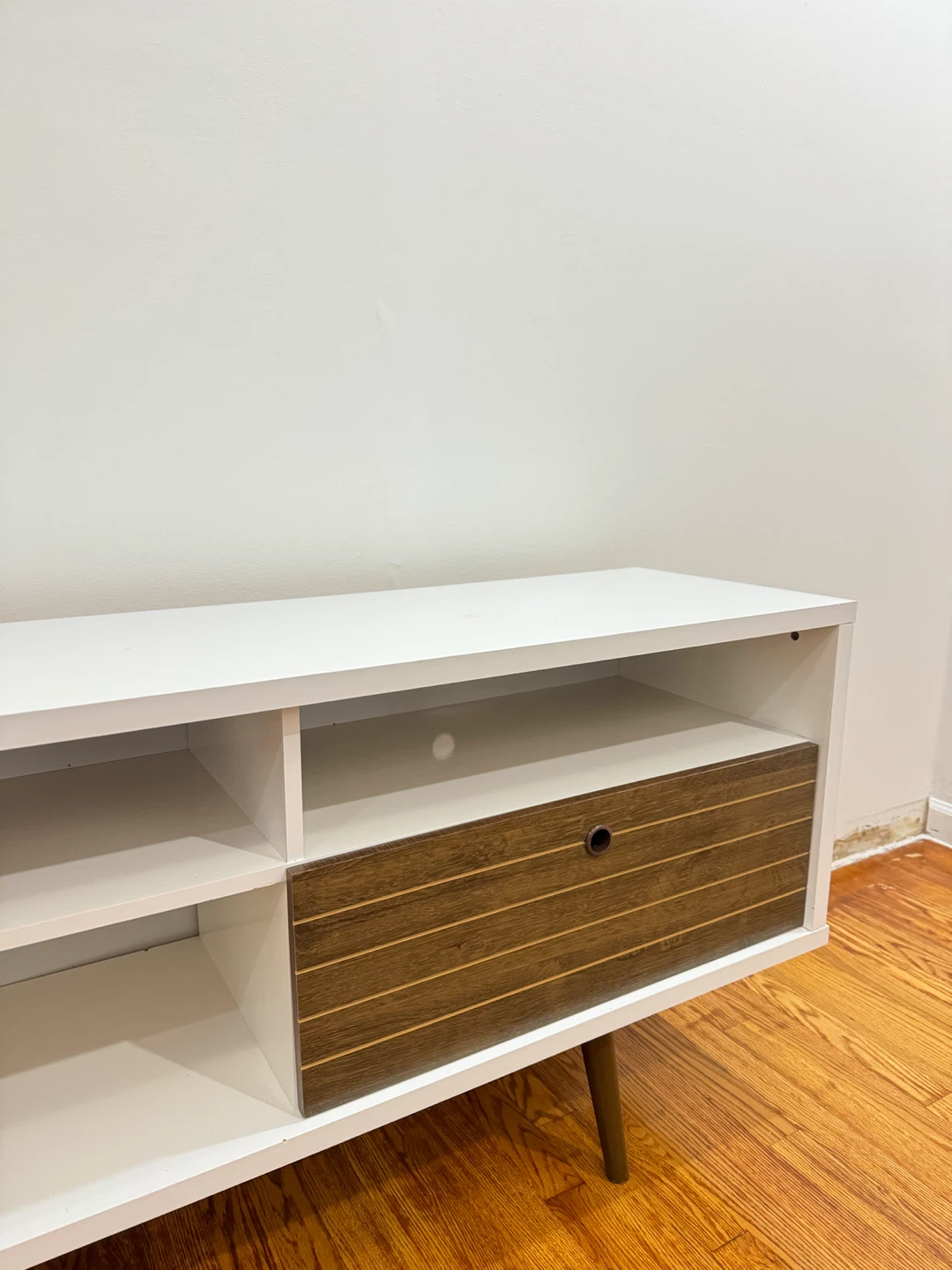 Modern Mid-Century Style TV Stand - photo 4