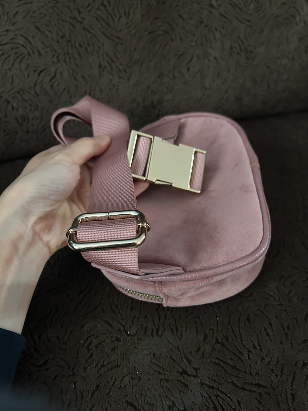 Brand New Indigo Velvet belt bag in dusty pink - photo 3