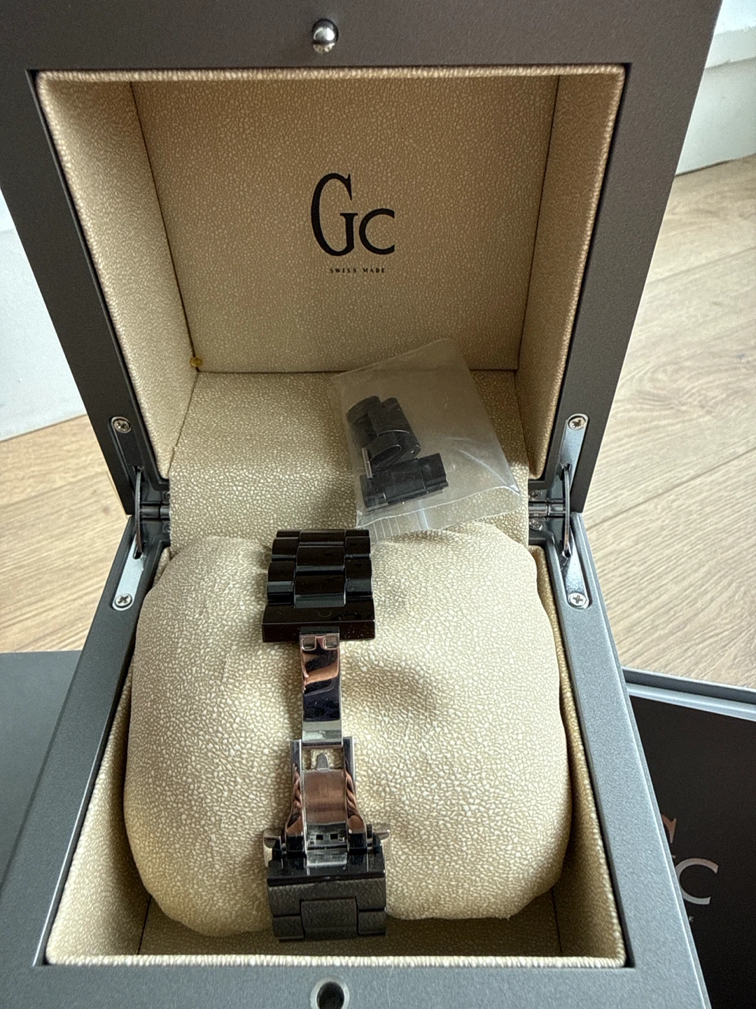 Gc Swiss Made unisex Chronograph Watch - photo 3