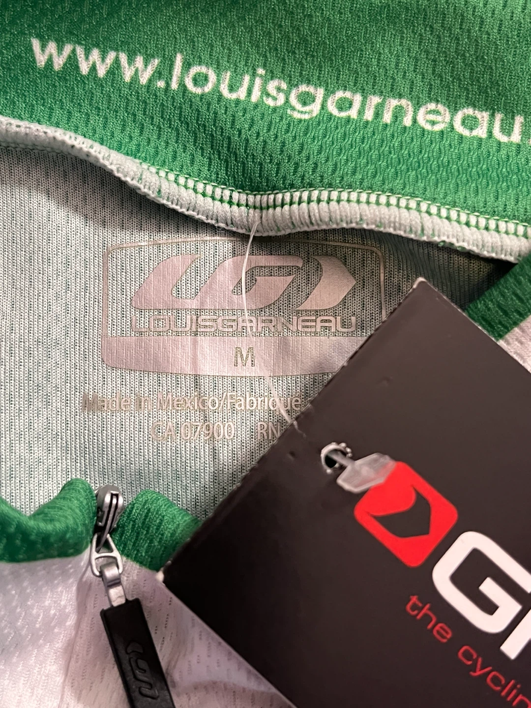 Autographed Tour of Alberta leaders jersey - photo 3