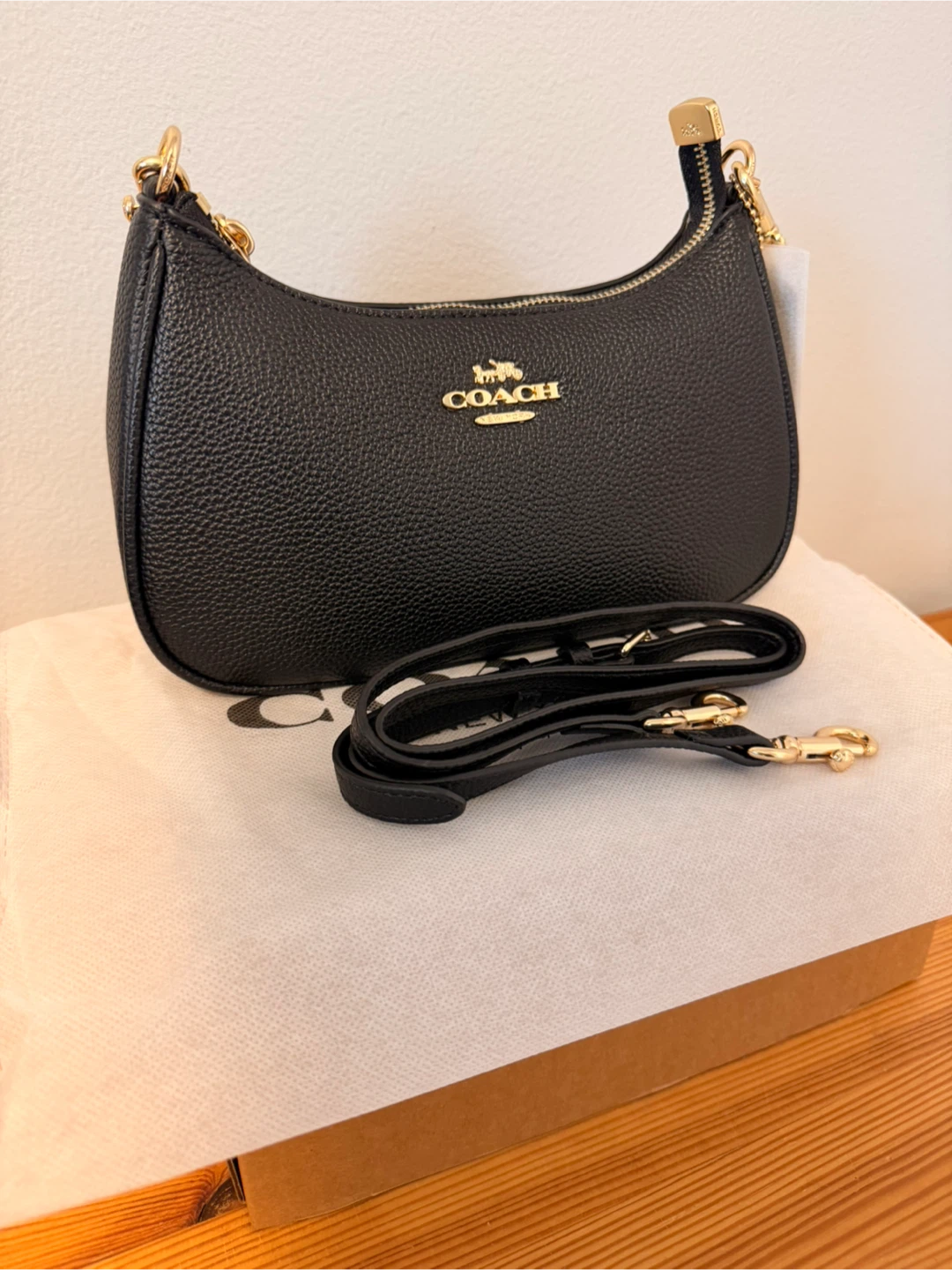 Coach Teri Shoulder Bag Black Pebbled Leather - photo 3