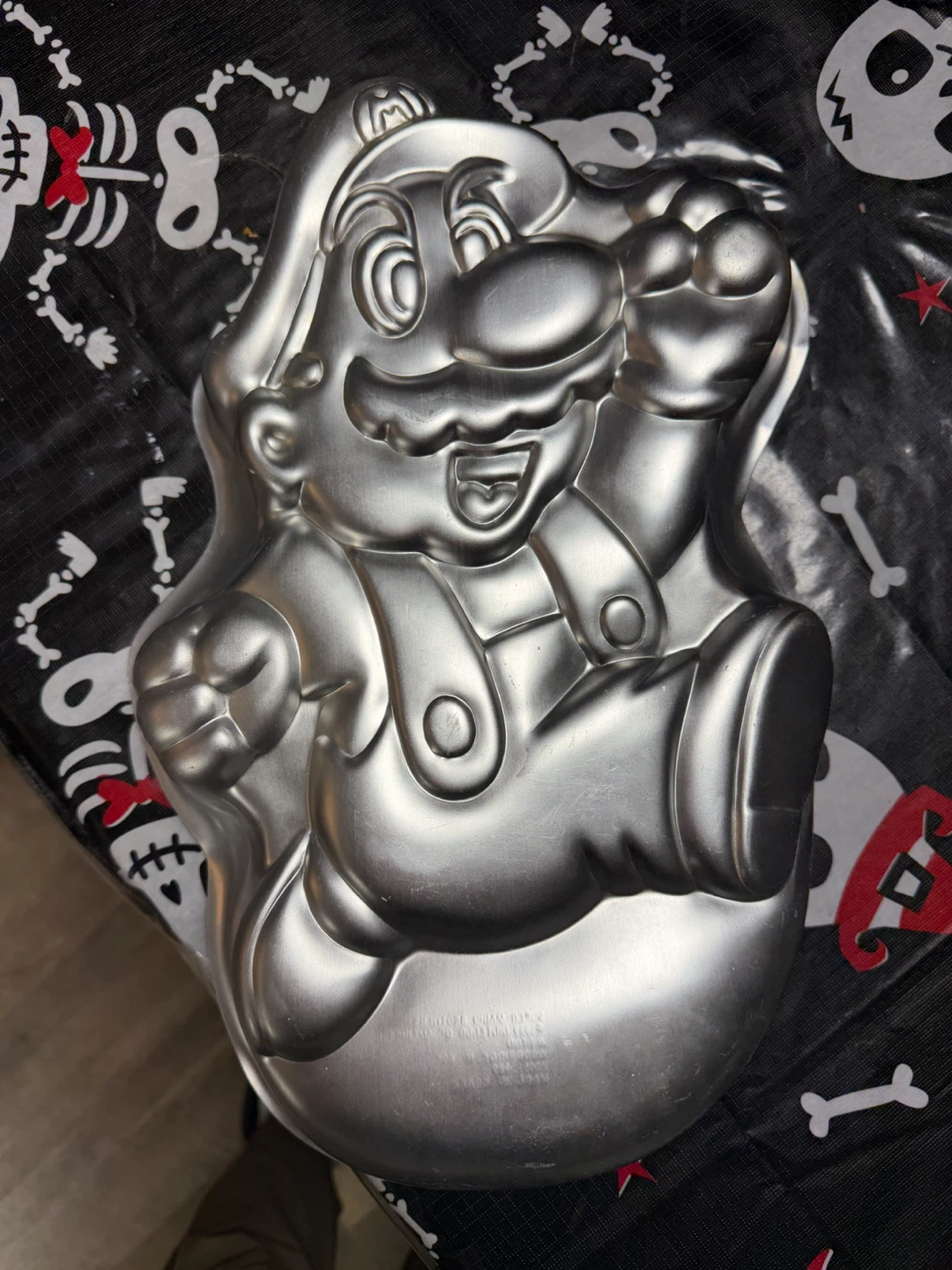 Wilton Super Mario Bros Cake Pan - photo 2