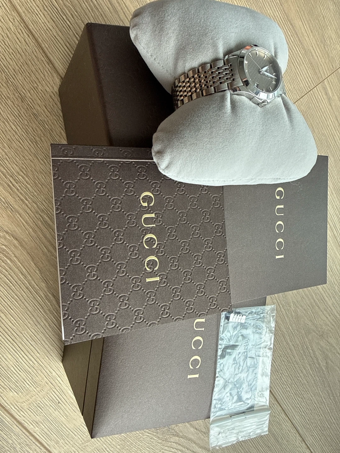Gucci Women's Stainless Steel Watch - photo 3