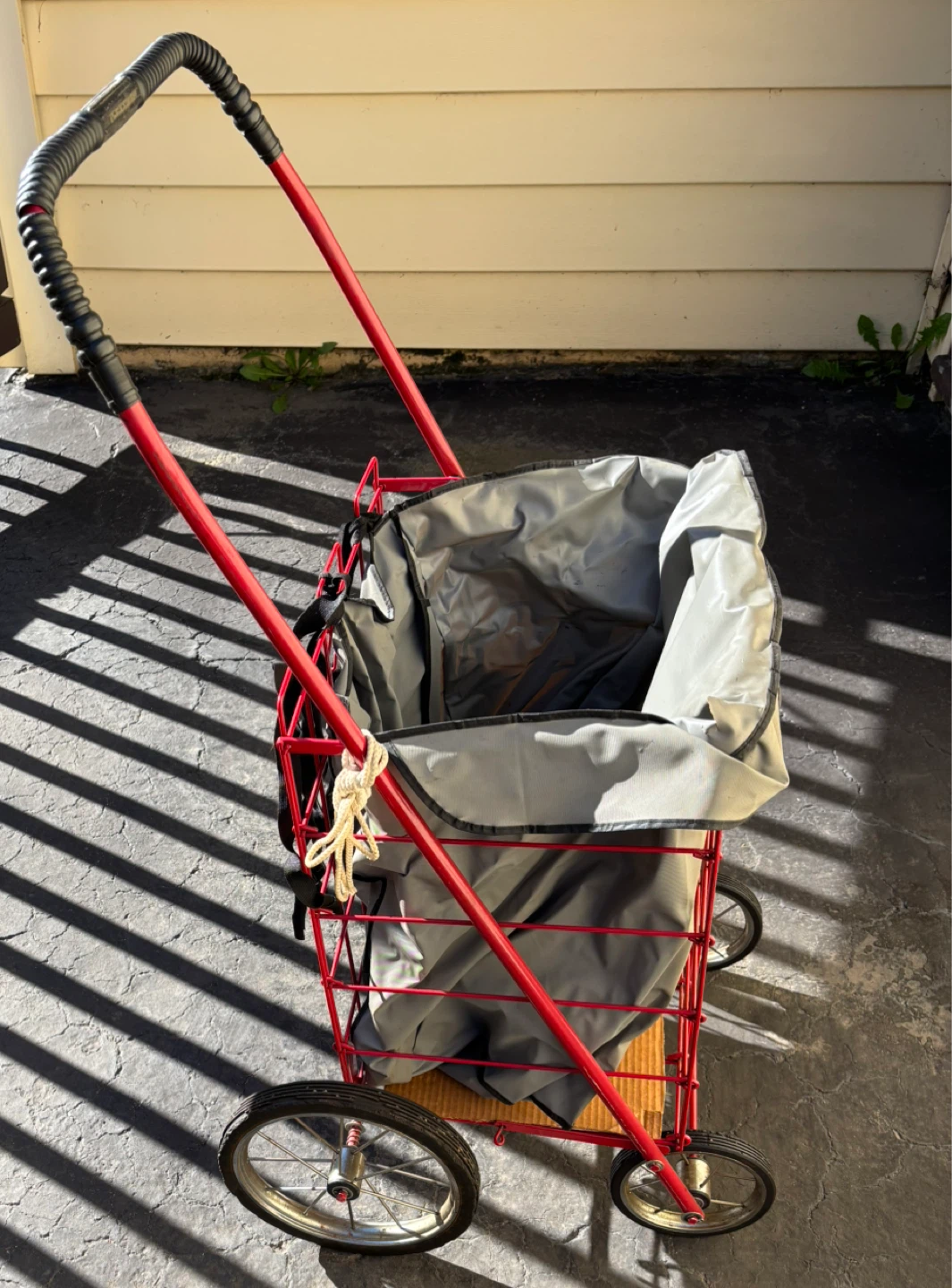 Red Metal Rolling Grocery Shopping Cart