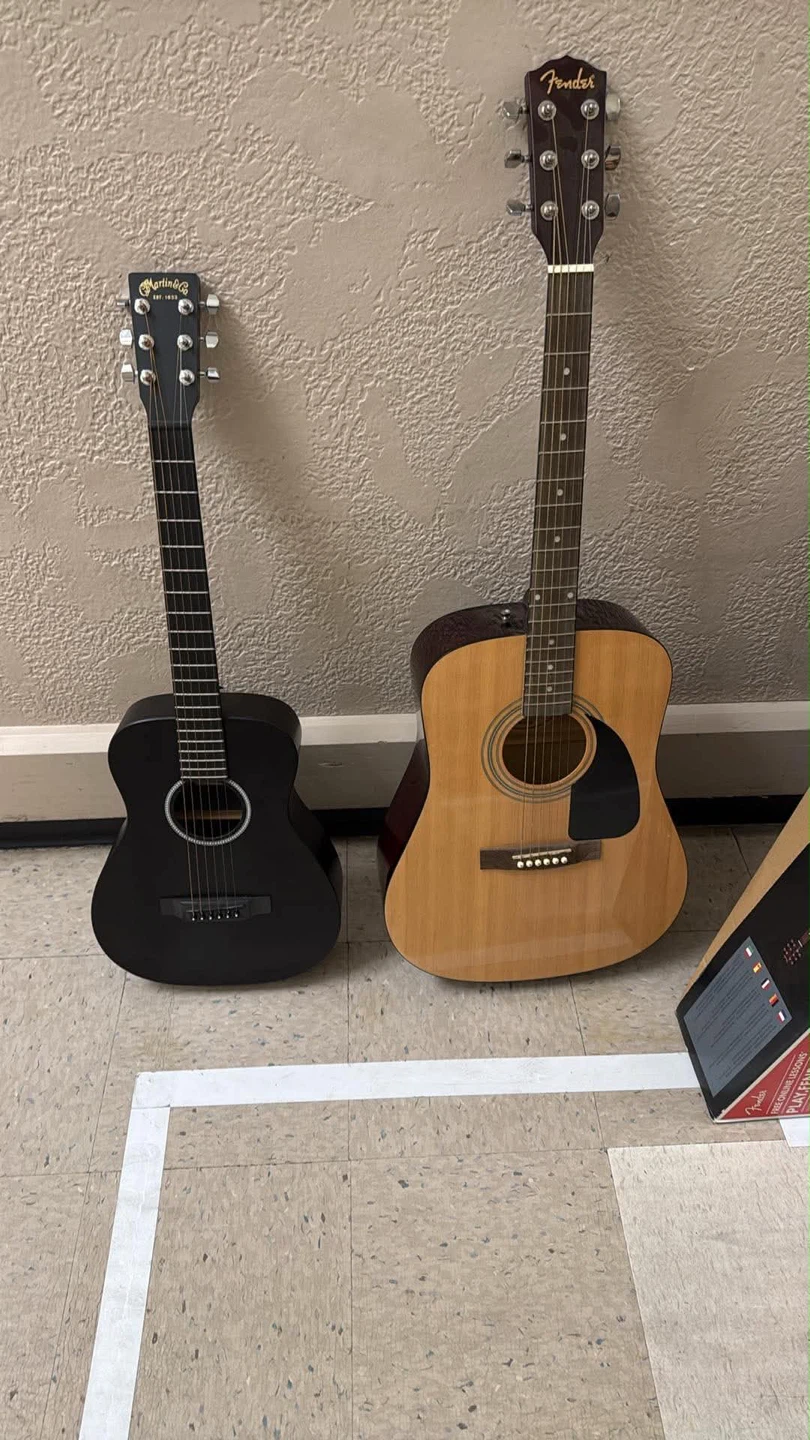 Fender Acoustic Guitar and Martin & Co Mini Guitar - photo 2