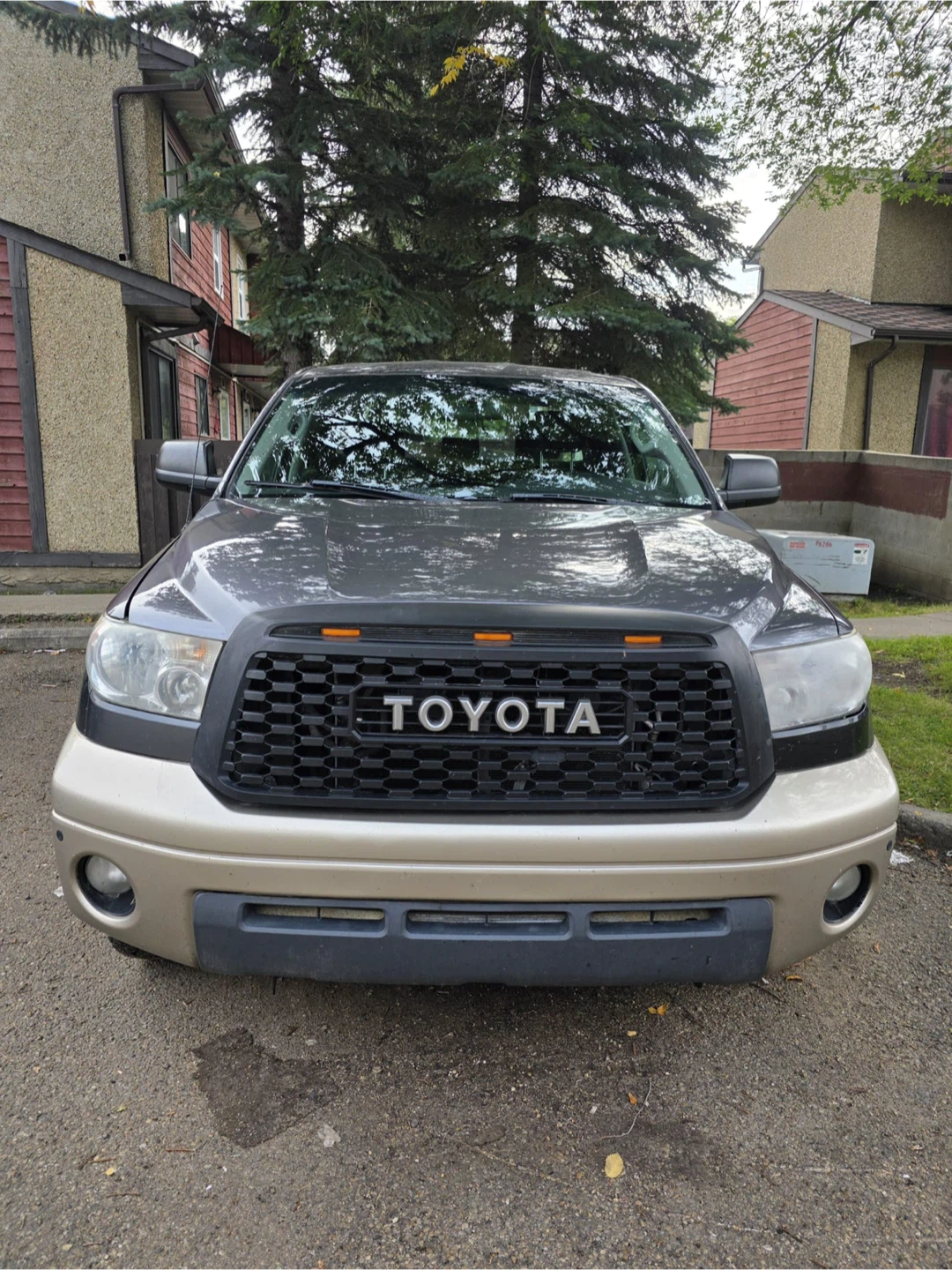 Toyota Tundra Pickup Truck