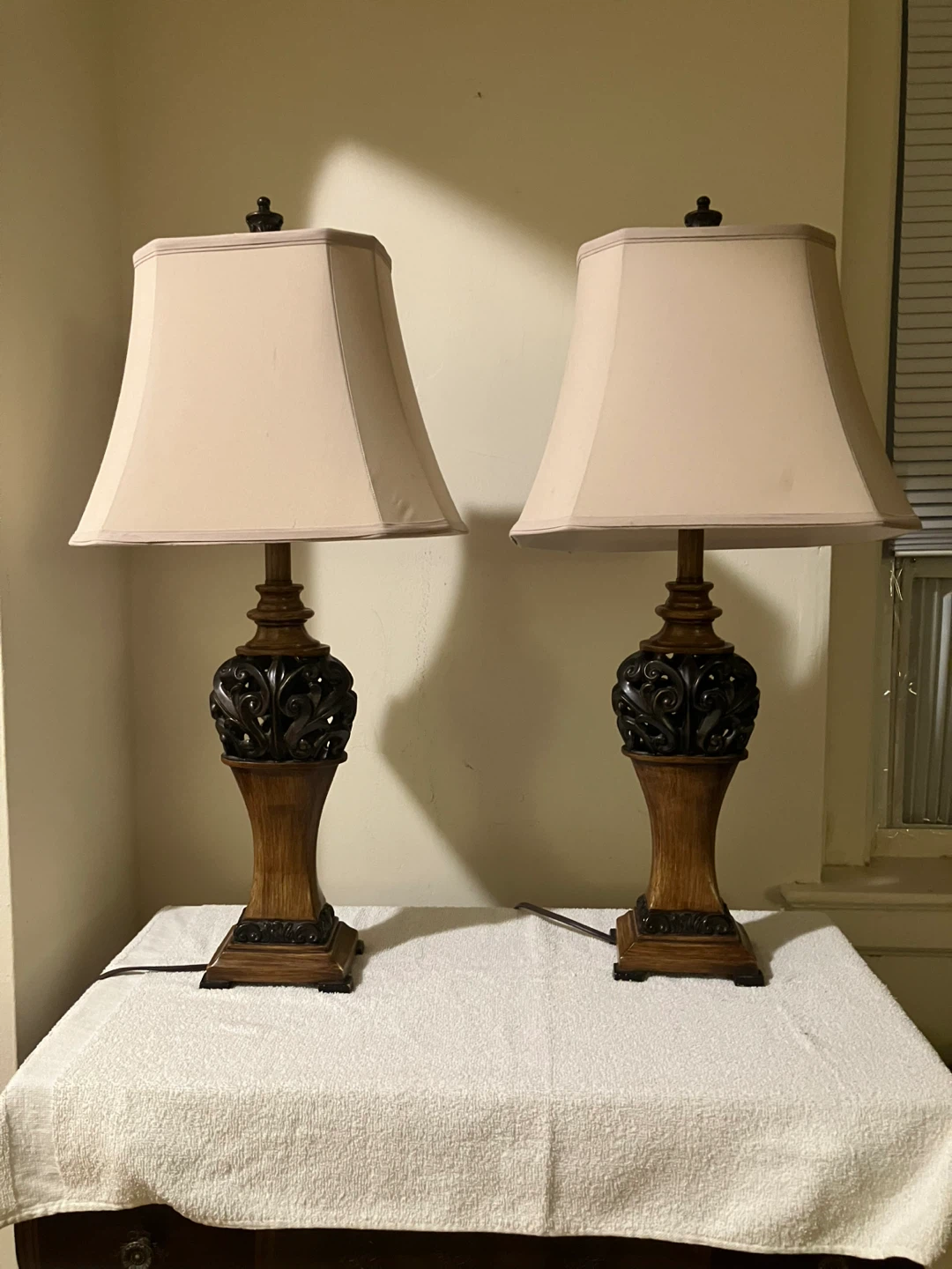 Set of Two Ornate Table Lamps - photo 2