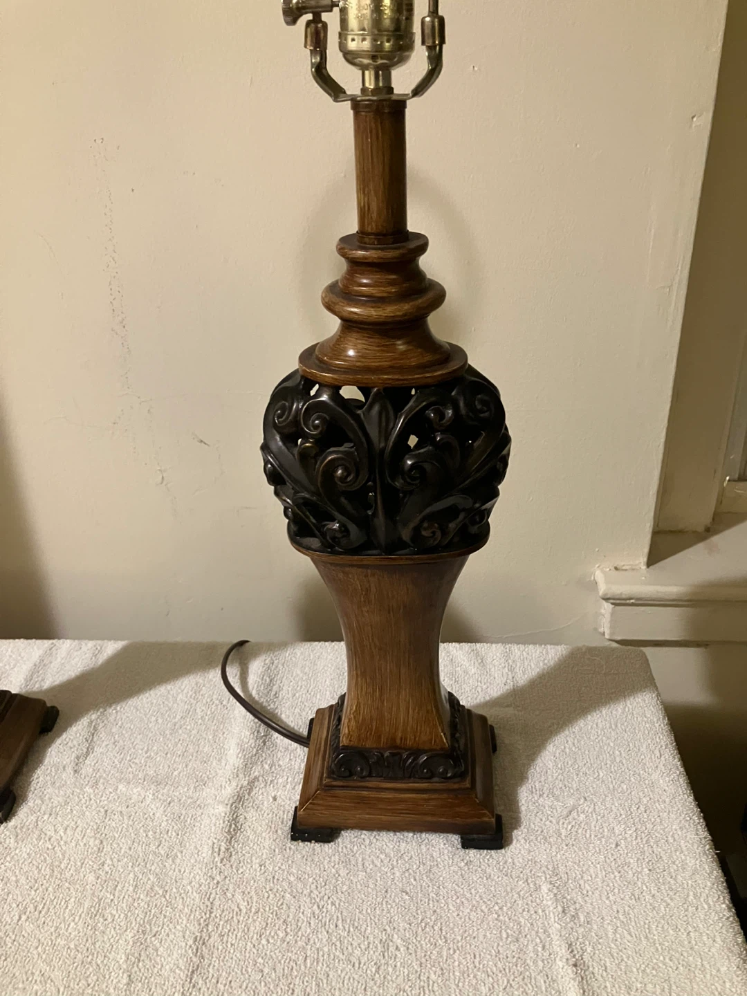 Set of Two Ornate Table Lamps - photo 5