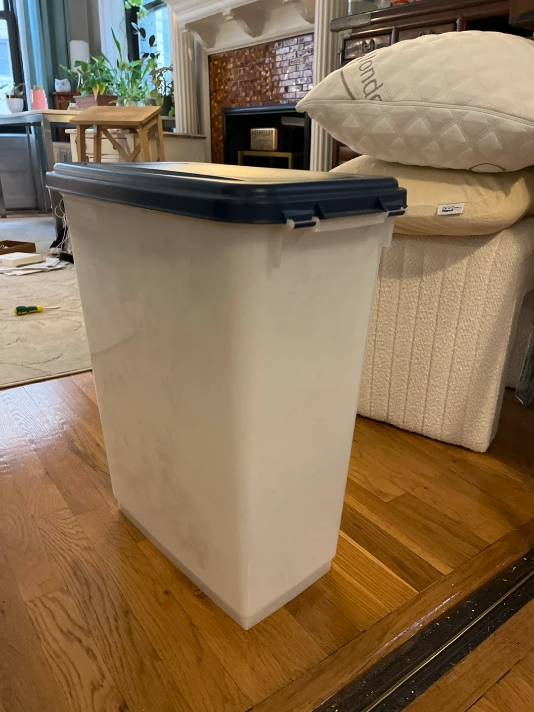 Large Plastic Pet Food Storage Bin - photo 4